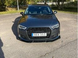 Grå Begagnad 2017 Audi A3 Sportback Halvkombi | 155 000 kr (Dyr)