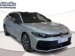 Silver Begagnad 2024 VW Passat R-line Kombi | 559 900 kr