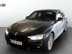 Grå Begagnad 2016 BMW 320 M Sport Sedan | 219 900 kr (Dyr)