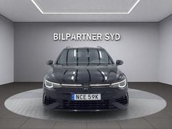 Svart Begagnad 2023 VW Golf VIII R Kombi | 469 900 kr (Lite dyr)