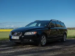Svart Begagnad 2013 Volvo V70 Momentum Kombi | 85 000 kr (Marknadspris)