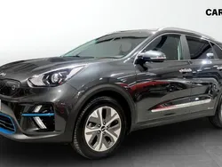 Grå (grey) Begagnad 2021 Kia e-Niro Advance SUV | 224 900 kr (Bra pris)