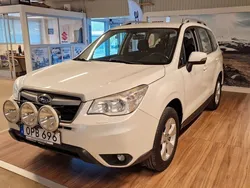 Vit Begagnad 2014 Subaru Forester SUV | 159 900 kr (Marknadspris)