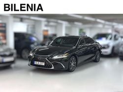 Svart Begagnad 2024 Lexus ES300H Limited Edition Sedan | 444 900 kr (Lite dyr)