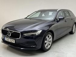 Mörkblå Begagnad 2017 Volvo V90 Business Edition Kombi | 205 000 kr (Bra pris)