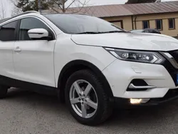 Vit Begagnad 2017 Nissan Qashqai SUV | 175 000 kr (Marknadspris)