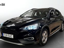 Svart Begagnad 2021 Ford Focus Active Halvkombi | 194 900 kr (Marknadspris)