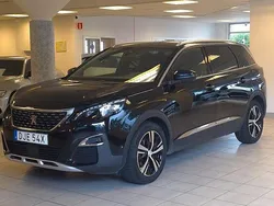 Svart Begagnad 2020 Peugeot 5008 Ultimate Minibuss | 199 900 kr (Bra pris)