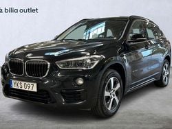 Svart Begagnad 2017 BMW X1 Sport Line SUV | 209 900 kr (Marknadspris)