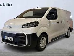Vit Ny 2024 Toyota Proace Comfort Van | 623 750 kr