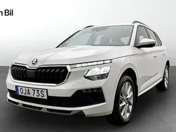 Vit (candy white) Begagnad 2024 Skoda Kamiq Selection SUV | 249 900 kr