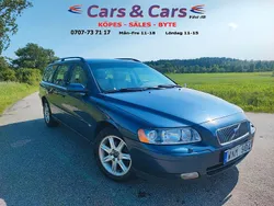 Blå Begagnad 2005 Volvo V70 Kinetic Kombi | 39 900 kr (Marknadspris)