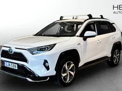 Vit (white) Begagnad 2021 Toyota RAV4 Hybrid SUV | 379 000 kr (Marknadspris)