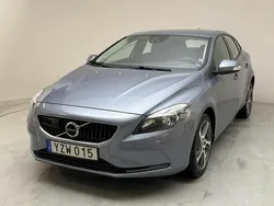 Ljusblå Begagnad 2018 Volvo V40 Kombi | 158 000 kr (Lite dyr)