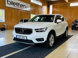 Vit Begagnad 2019 Volvo XC40 Momentum SUV | 254 900 kr (Marknadspris)