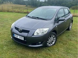 Grå Begagnad 2008 Toyota Auris Halvkombi | 45 000 kr (Marknadspris)