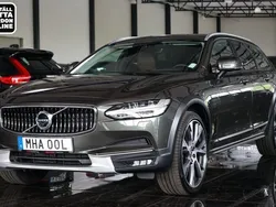 Mörkgrå Begagnad 2019 Volvo V90 CC Momentum Kombi | 379 500 kr (Lite dyr)