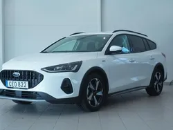 Vit (frozen white) Begagnad 2023 Ford Focus Active Kombi | 249 900 kr (Marknadspris)