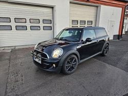 Svart Begagnad 2012 Mini Cooper SD Clubman Kombi | 79 000 kr