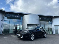 Svart Begagnad 2022 Lexus UX 250h SUV | 279 000 kr (Bra pris)