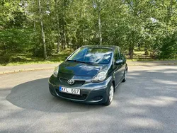 Grå Begagnad 2009 Toyota Aygo Halvkombi | 27 000 kr (Bra pris)