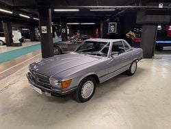 Ljusblå Begagnad 1984 Mercedes SL380 Cab | 219 000 kr