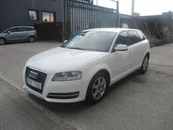 Vit Begagnad 2010 Audi A3 Sportback Attraction Halvkombi | 54 900 kr (Marknadspris)
