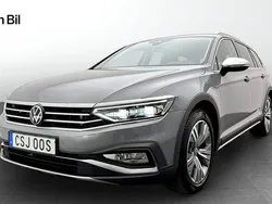 Grå (moonstone grey) Begagnad 2023 VW Passat Executive Kombi | 429 900 kr