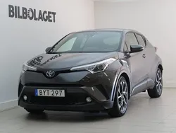 Mörkgrå Begagnad 2018 Toyota C-HR Edition SUV | 239 800 kr (Marknadspris)