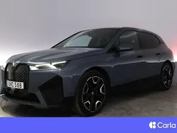 Mörkgrå (grå) Begagnad 2022 BMW iX Sport Line SUV | 475 900 kr (Superpris)
