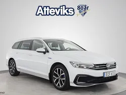 Vit Begagnad 2023 VW Passat GTE Kombi | 319 900 kr (Superpris)