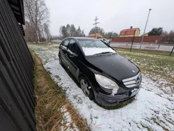 Svart Begagnad 2006 Mercedes B170 Minibuss | 10 000 kr (Superpris)
