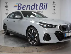 Grå Begagnad 2023 BMW i5 M Sport Sedan | 659 500 kr