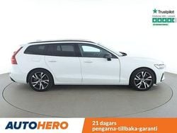 Vit Begagnad 2019 Volvo V60 R-Design Kombi | 307 000 kr (Marknadspris)