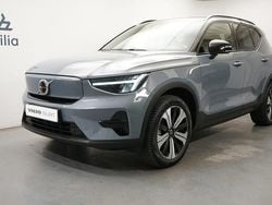 Grå Begagnad 2022 Volvo XC40 Core SUV | 339 900 kr