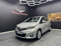 Silver Begagnad 2012 Toyota Yaris Active Halvkombi | 69 900 kr (Marknadspris)