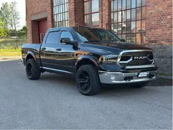 Svart Begagnad 2016 Dodge Ram Pickup | 331 250 kr (Marknadspris)