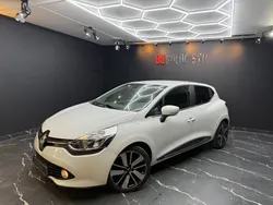 Vit Begagnad 2015 Renault Clio IV Halvkombi | 84 900 kr (Marknadspris)