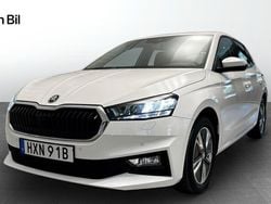 Vit Begagnad 2022 Skoda Fabia Style Halvkombi | 208 500 kr (Marknadspris)