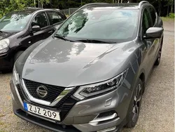 Grå Begagnad 2018 Nissan Qashqai SUV | 160 000 kr (Marknadspris)