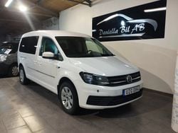 Vit Begagnad 2018 VW Caddy Maxi Life Life Minibuss | 200 000 kr (Marknadspris)
