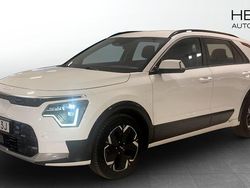 Vit (white) Begagnad 2022 Kia e-Niro SUV | 309 900 kr (Lite dyr)