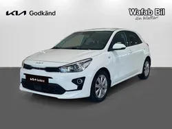 Vit (clear white) Begagnad 2021 Kia Rio Advance Halvkombi | 179 000 kr (Marknadspris)
