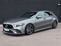 Mörkgrå (grå) Begagnad 2019 Mercedes A35 AMG AMG Halvkombi | 399 900 kr (Marknadspris)