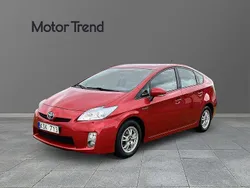 Mörkröd Begagnad 2010 Toyota Prius Business Edition Halvkombi | 90 900 kr (Marknadspris)