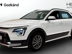 Vit (white) Begagnad 2022 Kia Niro SUV | 299 900 kr (Bra pris)