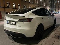 Begagnad 2023 Tesla Model Y Performance SUV | 379 600 kr (Superpris)
