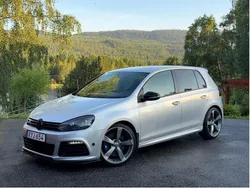 Silver Begagnad 2011 VW Golf VI R Halvkombi | 179 000 kr