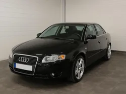Svart Begagnad 2006 Audi A4 Comfort Sedan | 39 900 kr (Bra pris)