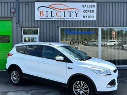 Vit Begagnad 2014 Ford Kuga Trend SUV | 99 900 kr (Lite dyr)